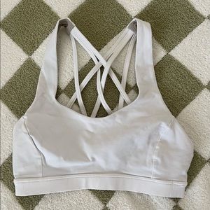 Lululemon Free to Be Serene Bra